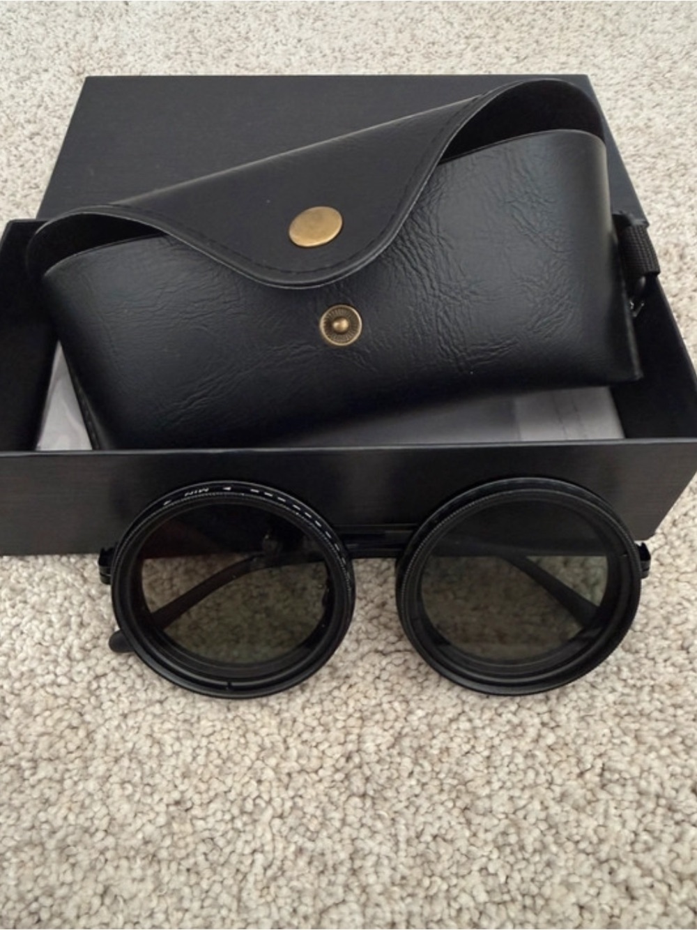 Men's Black Round Sunglasses with Black Leather Case